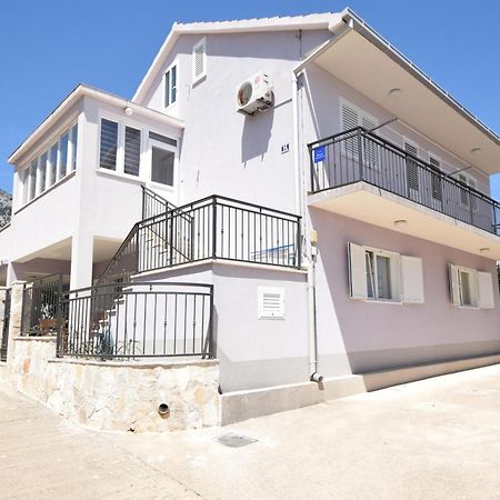 Apartments Jakov 奥瑞比克 外观 照片
