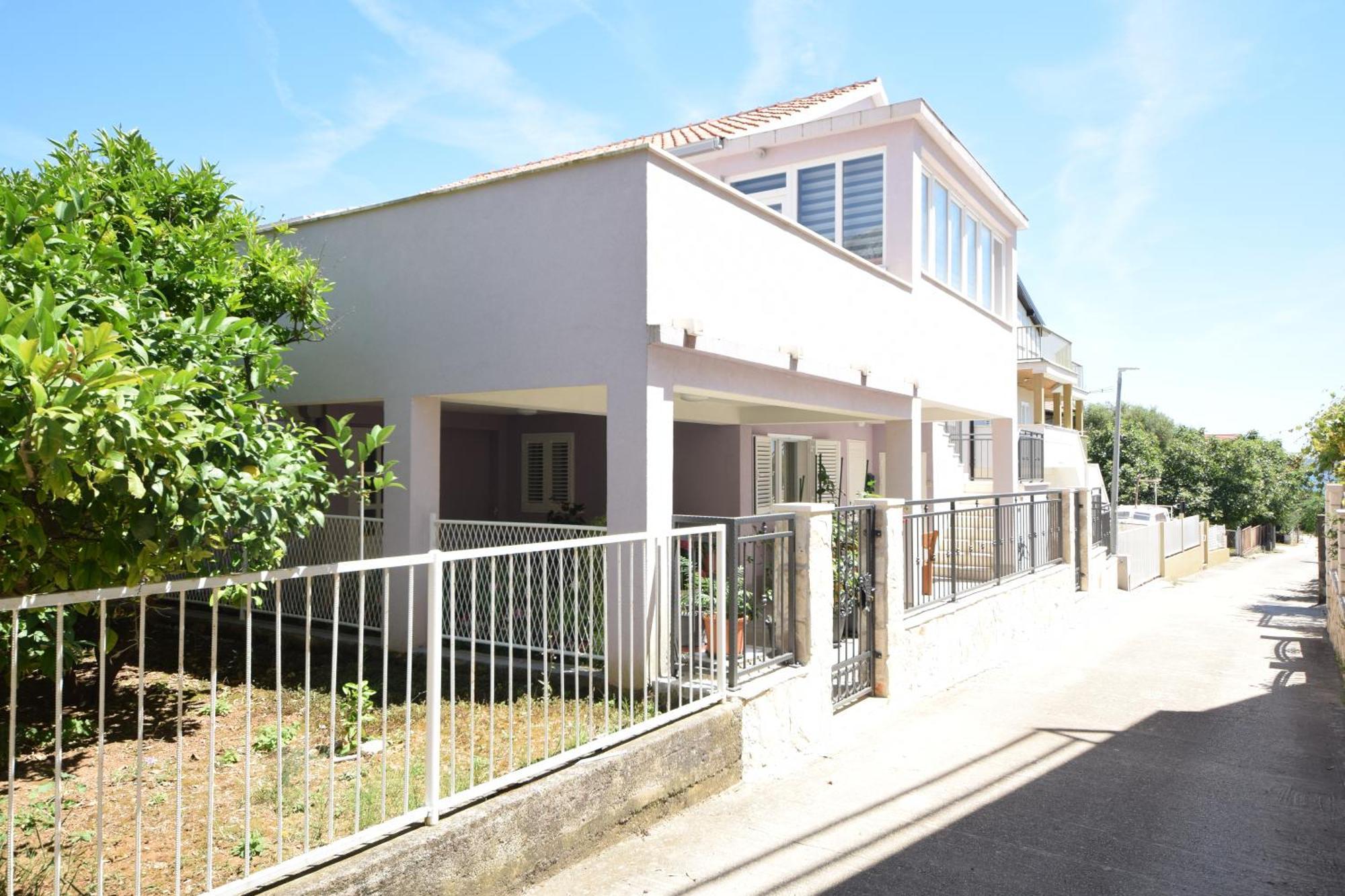 Apartments Jakov 奥瑞比克 外观 照片