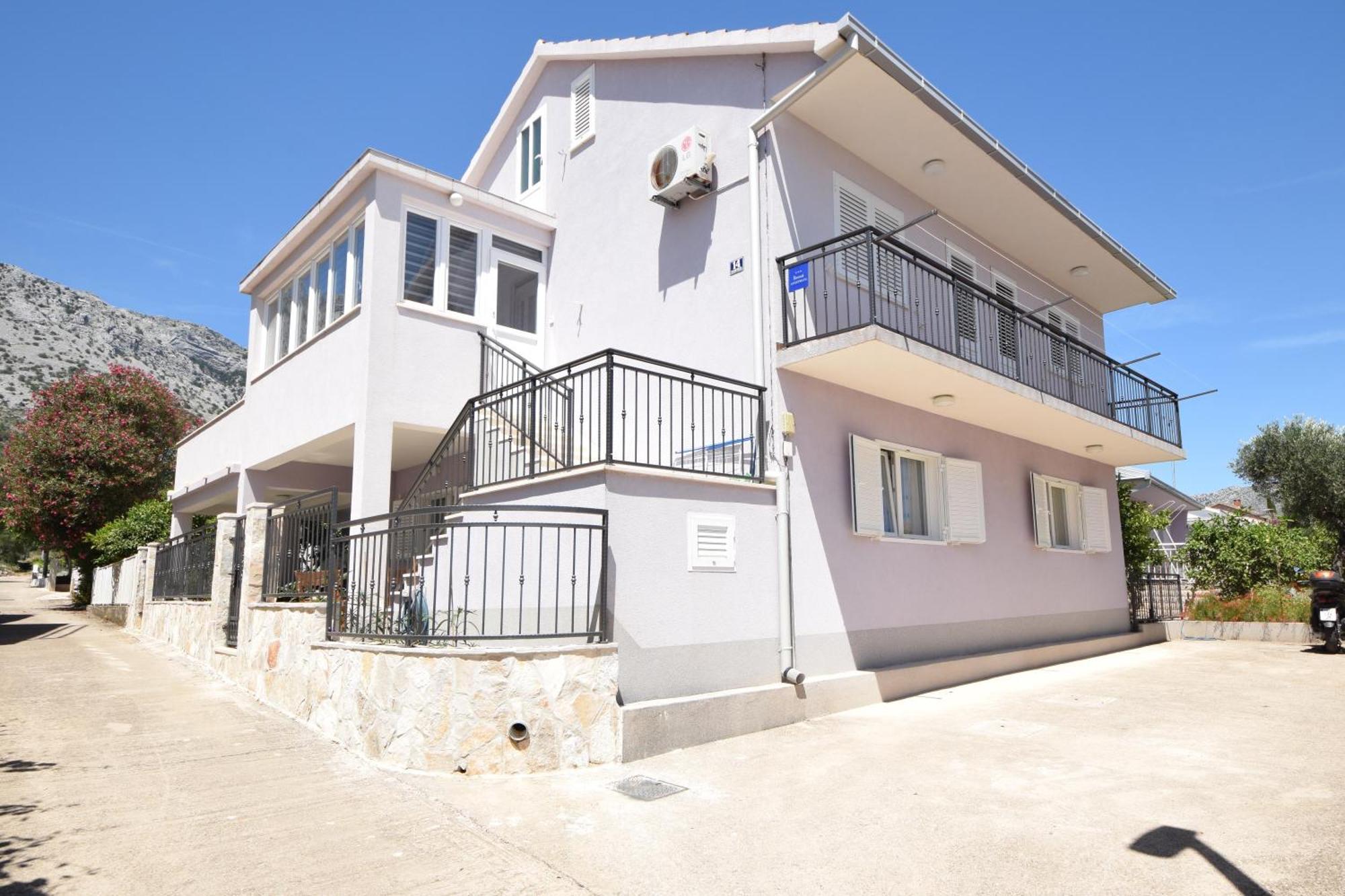 Apartments Jakov 奥瑞比克 外观 照片