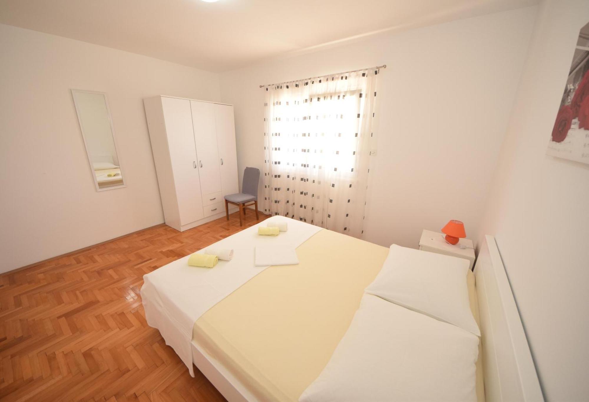 Apartments Jakov 奥瑞比克 外观 照片