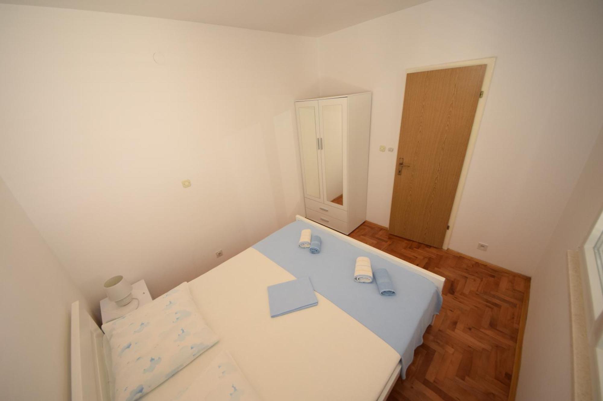 Apartments Jakov 奥瑞比克 外观 照片
