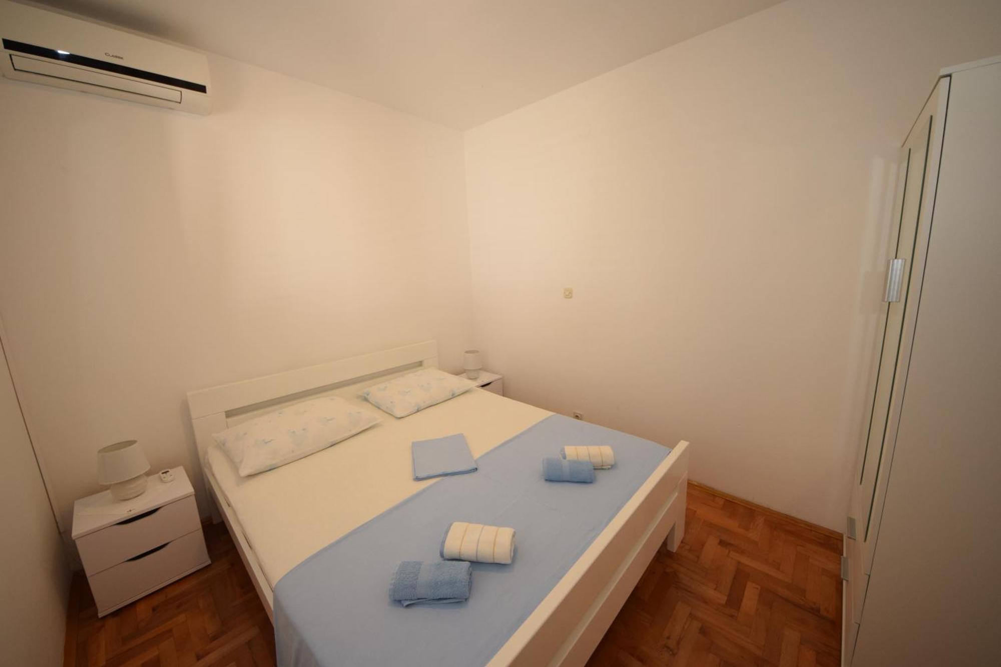 Apartments Jakov 奥瑞比克 外观 照片