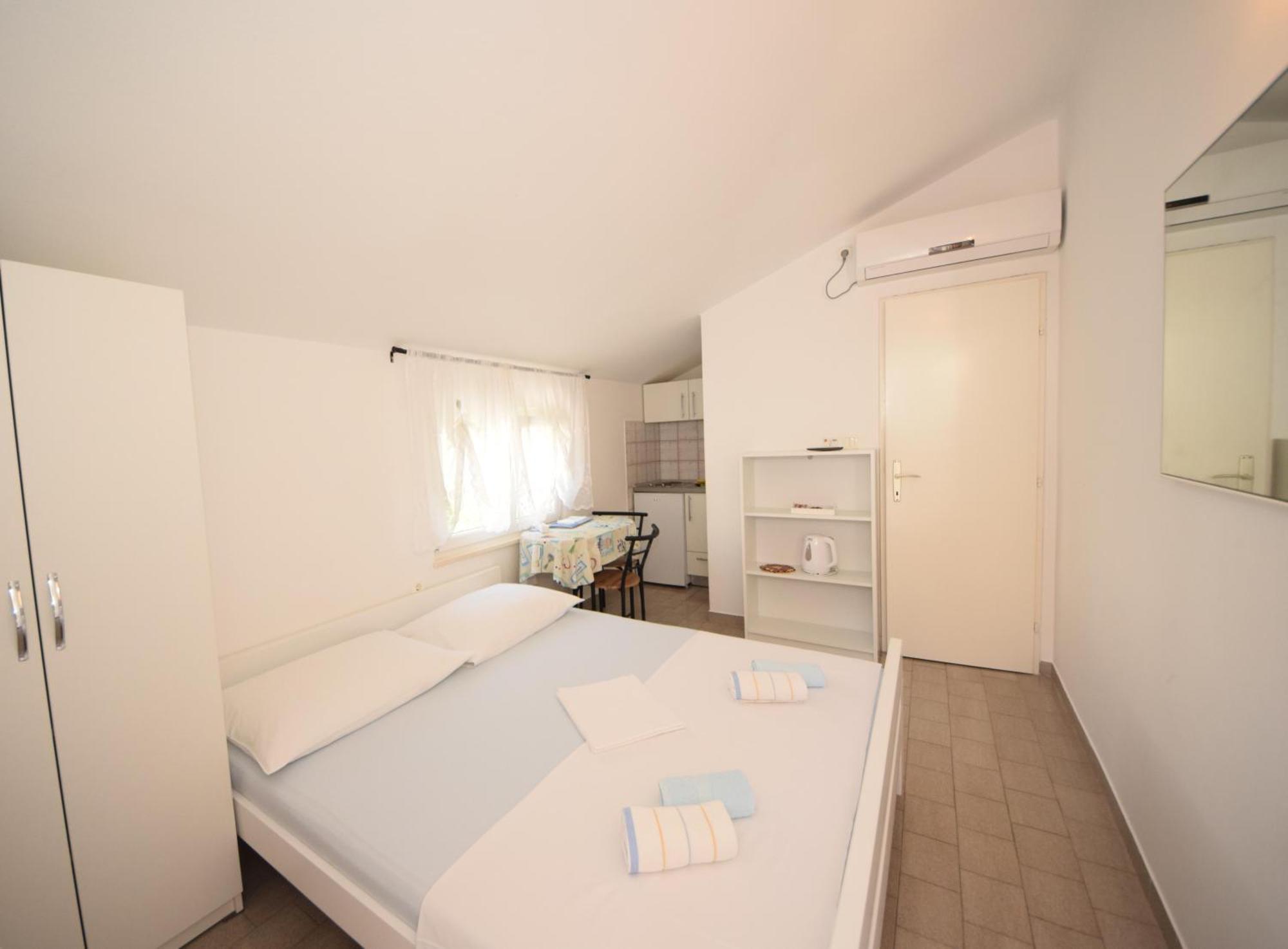 Apartments Jakov 奥瑞比克 外观 照片